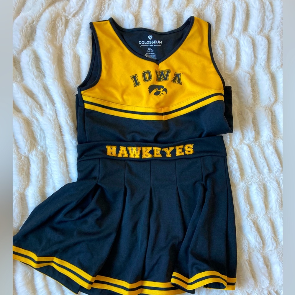 Girls cheerleading uniform